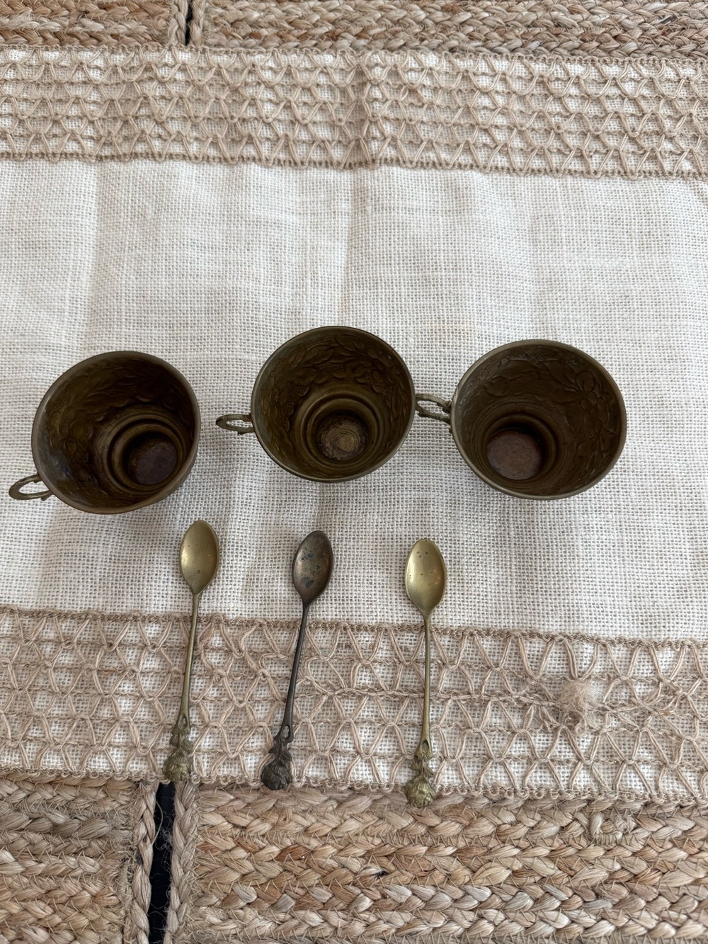 Vintage Floral Embossed brass Tea Cups with Spoons - Picture 5 of 10